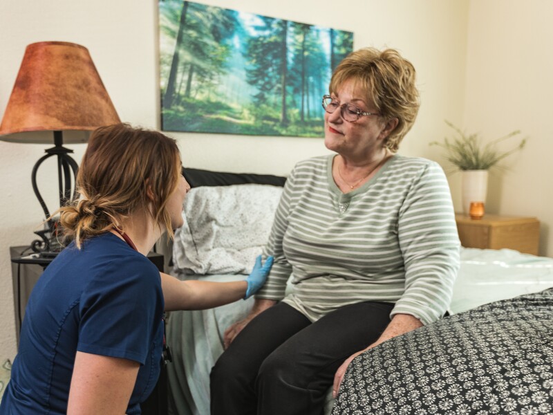 DispatchHealth-SeniorCenter-Checkup.jpg