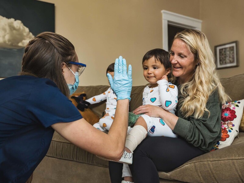 DispatchHealth-Kid_Patient-HighFive-0384